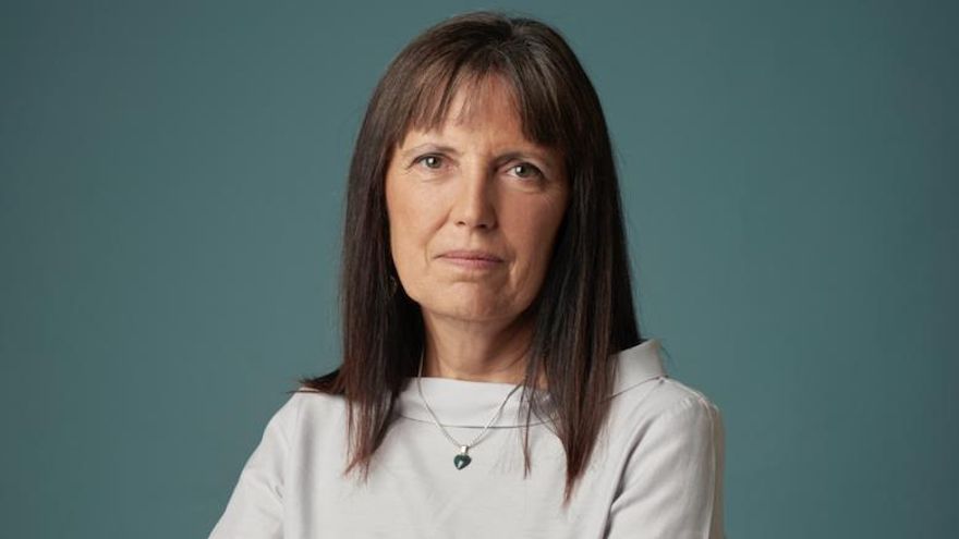 Claudia Piñeiro: "La política debería prestar más atención a los debates feministas que proponen una asamblea permanente sin una voz única”