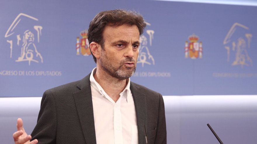 El presidente del grupo parlamentario de Unidas Podemos en el Congreso, Jaume Asens, durante una rueda de prensa posterior a una reunión de la Junta de Portavoces en el Congreso de los Diputados, en Madrid (España), a 16 de febrero de 2021.