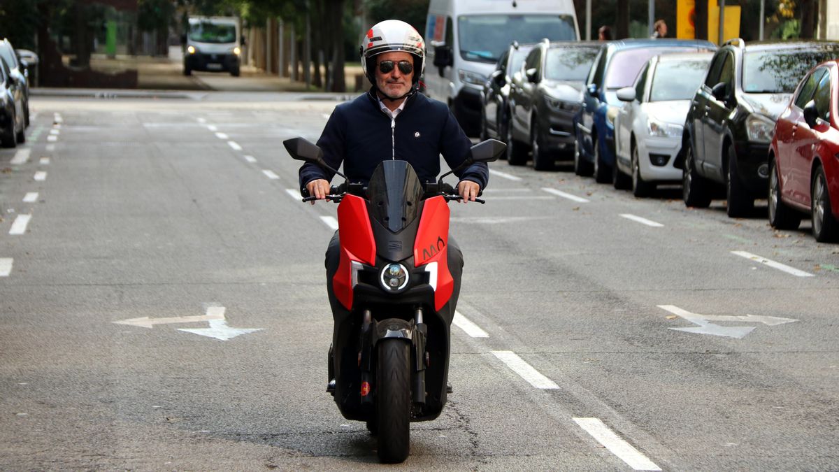 Barcelona dará 600 euros a quienes cambien su ciclomotor por uno eléctrico