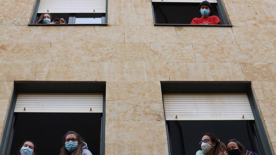 España reduce a siete días el aislamiento de casos positivos sin síntomas: “Estamos ante un cambio de paradigma”