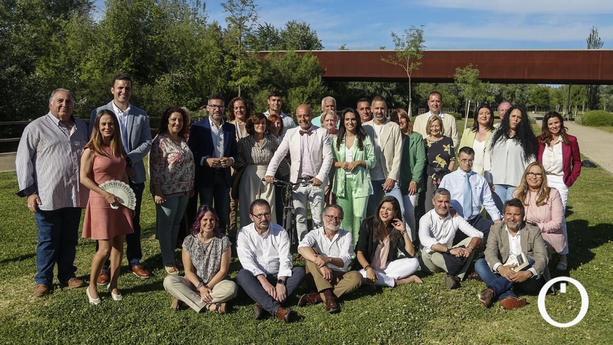 El PSOE presenta su candidatura con "personas comprometidas" porque “Córdoba merece más”
