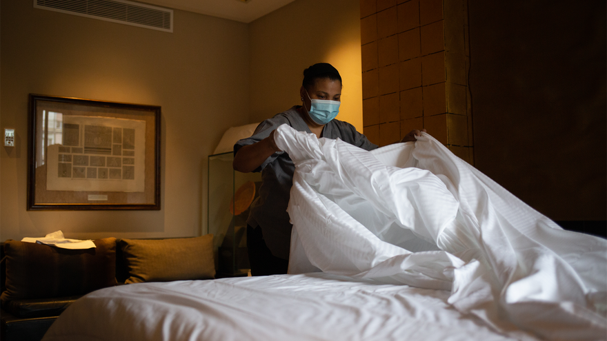 La lucha por subir salarios en el sector turístico se recrudece en Canarias en pleno debate sobre su modelo