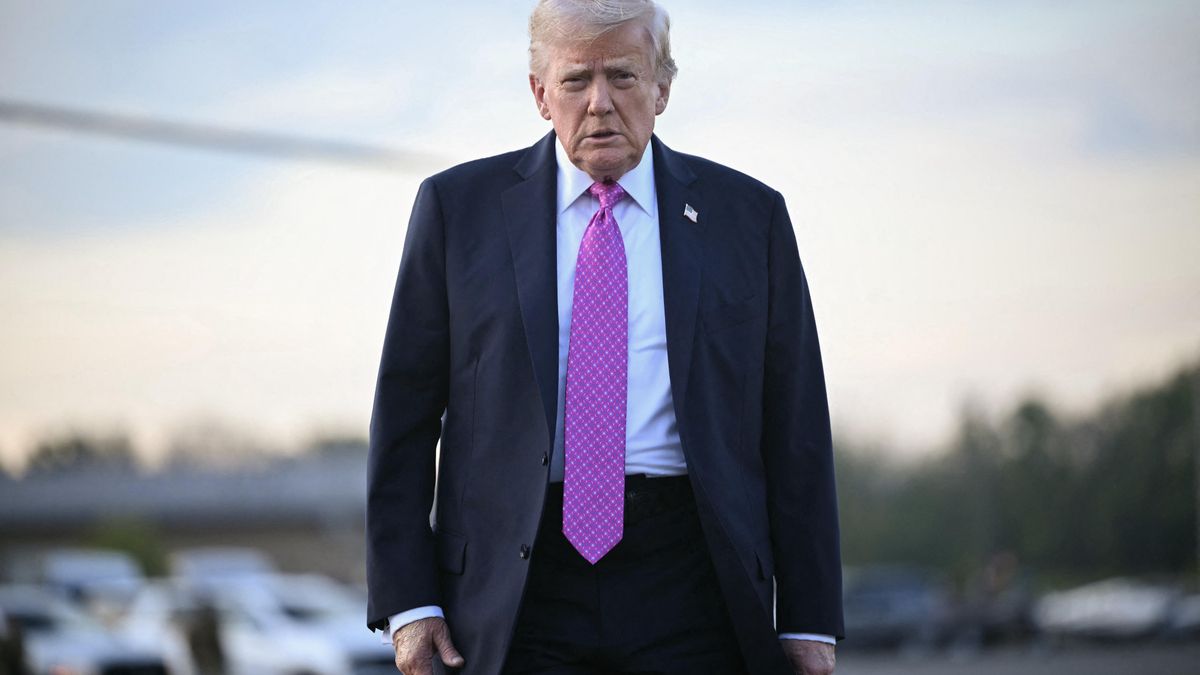 El presidente de Estados Unidos, Donald Trump, en el Aeropuerto Municipal de Morristown, Nueva Jersey, el 14 de septiembre de 2025.