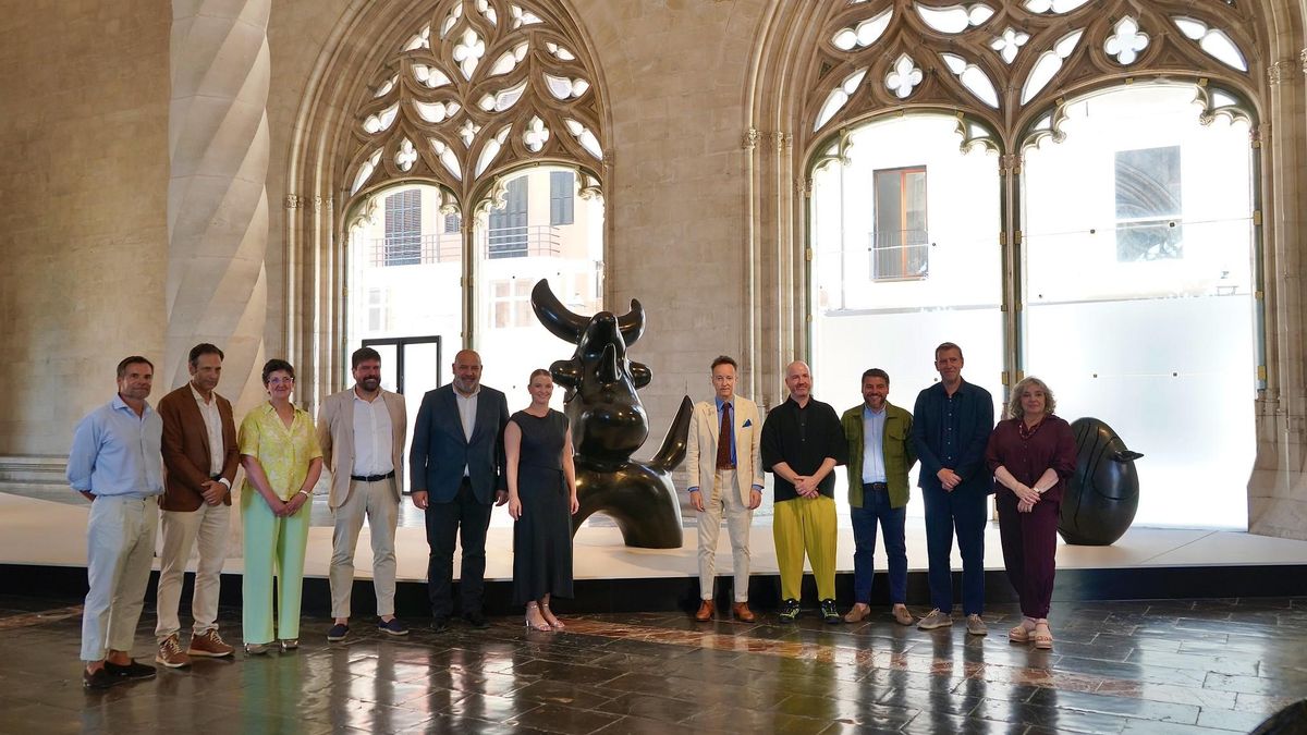 Escultura de Joan Miró en la lonja de Palma