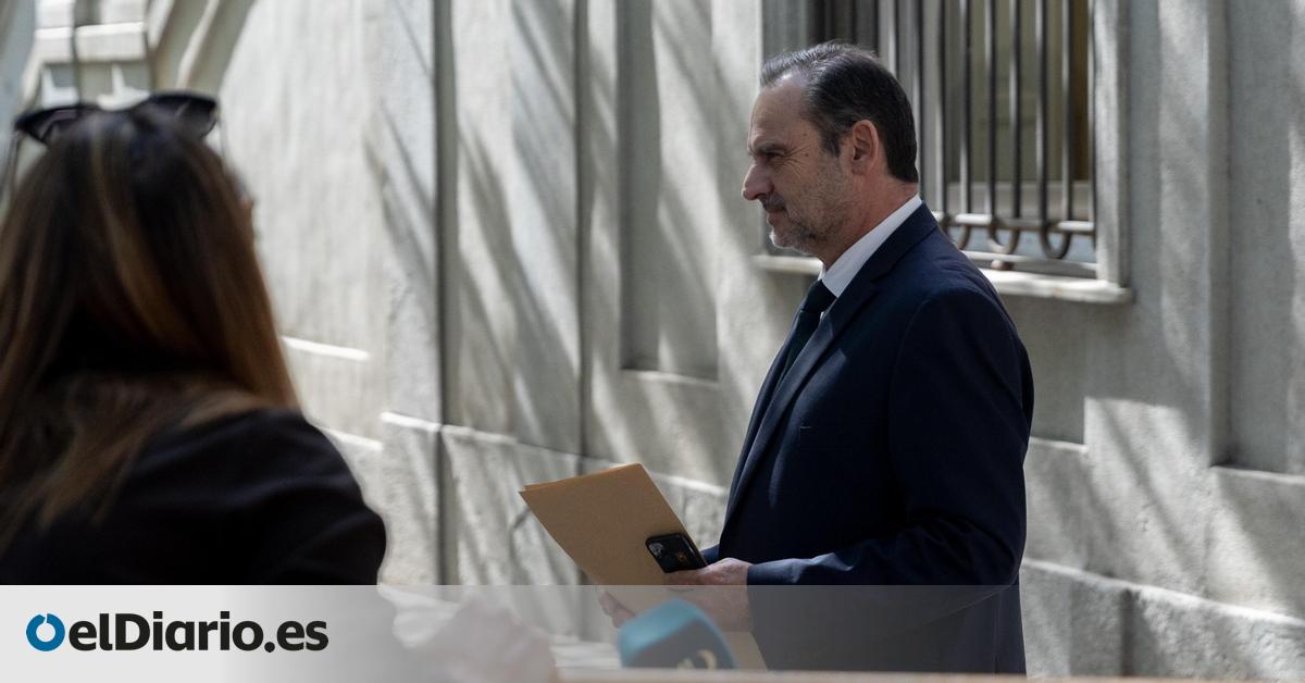 El PP agita la tesis de la caja B del PSOE por un descuadre de miles de euros en pagos a Ábalos y Koldo García