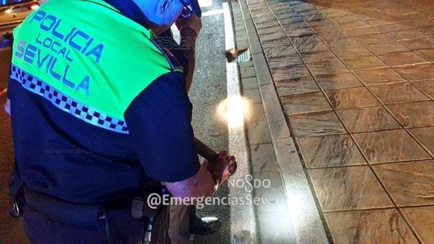 Una colisión entre dos vehículos en Avenida de la Paz deja dos heridos leves y retenciones desde A-376