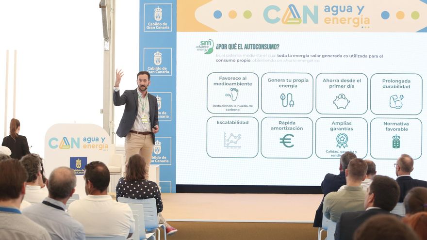 Ponencia del director de operaciones SM Advance Energy Alejandro Marrero titulada '.La energía solar es el presente'.