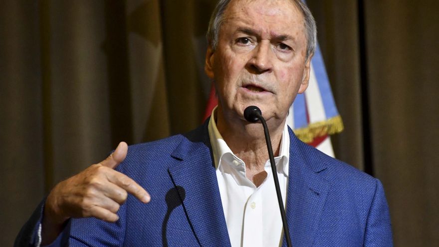 Con Córdoba en su momento más crítico, Schiaretti suspende las clases presenciales