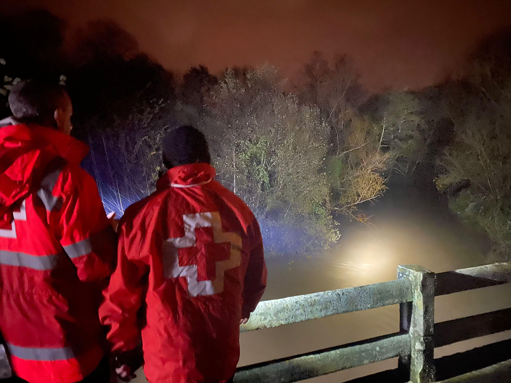 Efectivos de la Cruz Roja realizan labores de seguimiento y control en Bizkaia