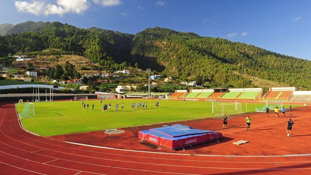 Pista de atletismo de la Ciudad Deportiva de Miraflores de Santa Cruz de La Palma.