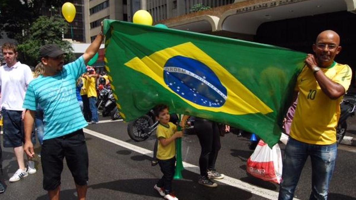 FOTOGALERÍA |Protestas Brasil| (María Neupavert)