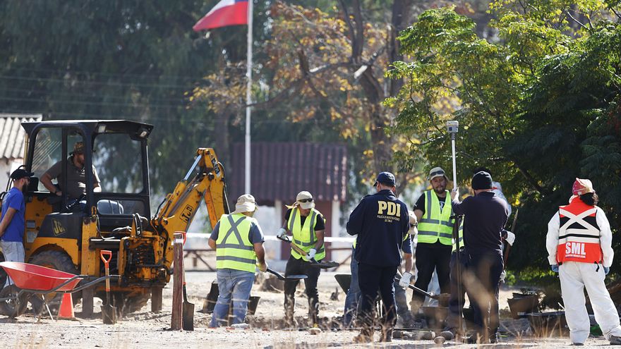Inician histórica excavación en cuartel chileno en busca de desaparecidos de la dictadura