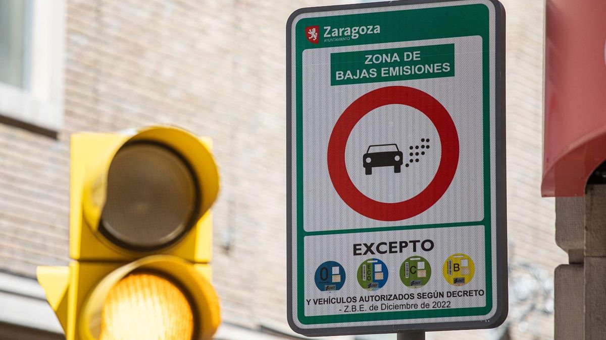 PP y Vox chocan por la Zona de Bajas Emisiones, uno de los acuerdos clave de los presupuestos municipales de Zaragoza