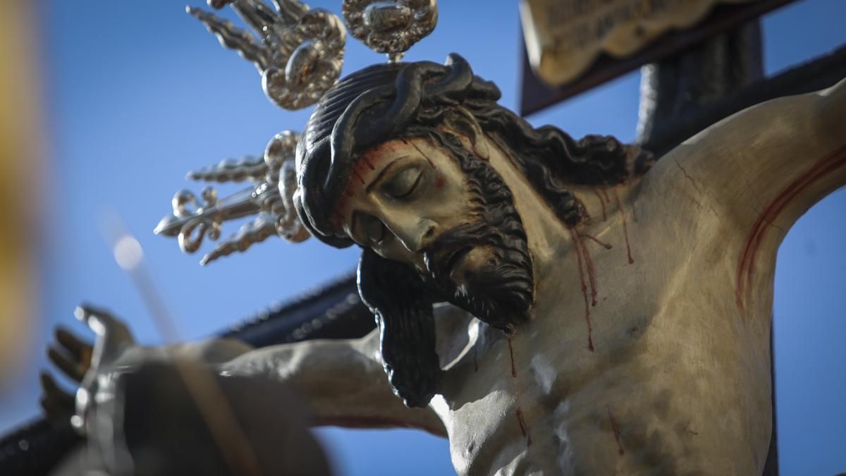 Salida procesional de la Hermandad del Amor, en imágenes