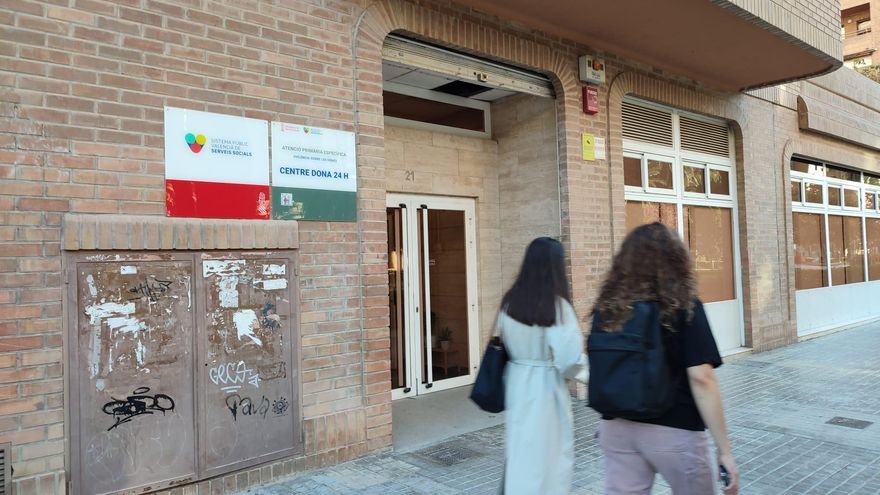 La precariedad de los centros de la Generalitat que atienden a mujeres maltratadas: contratos caducados y falta de personal