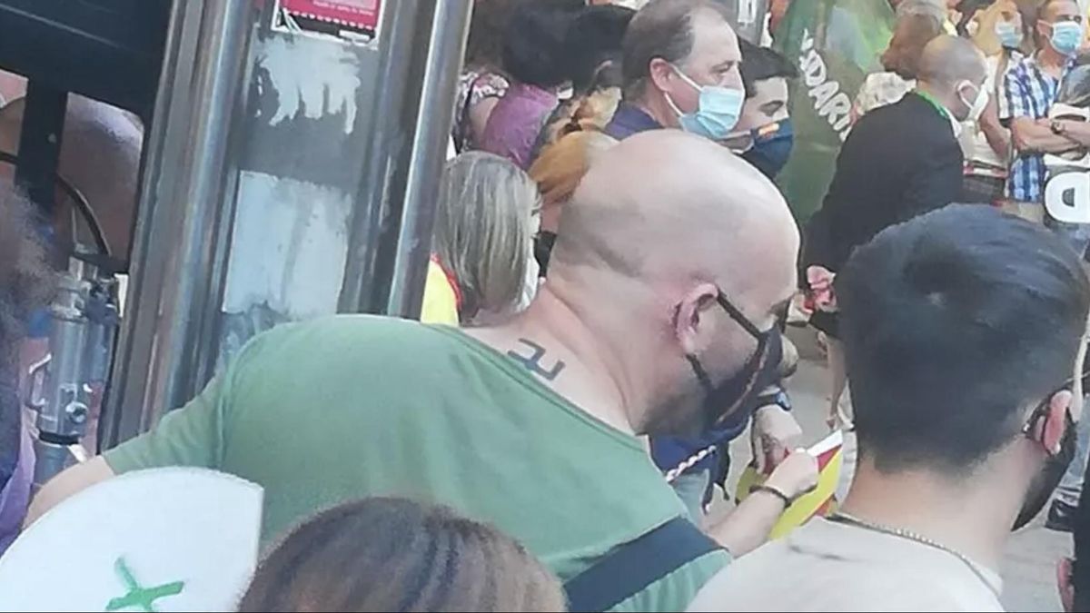 Simbología nazi en un mitin de Vox en Córdoba.