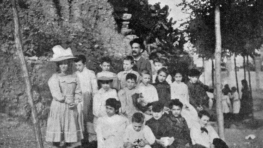 Ferrer i Guàrdia, la utopía educativa de hace más de 100 años de un pedagogo que acabó fusilado