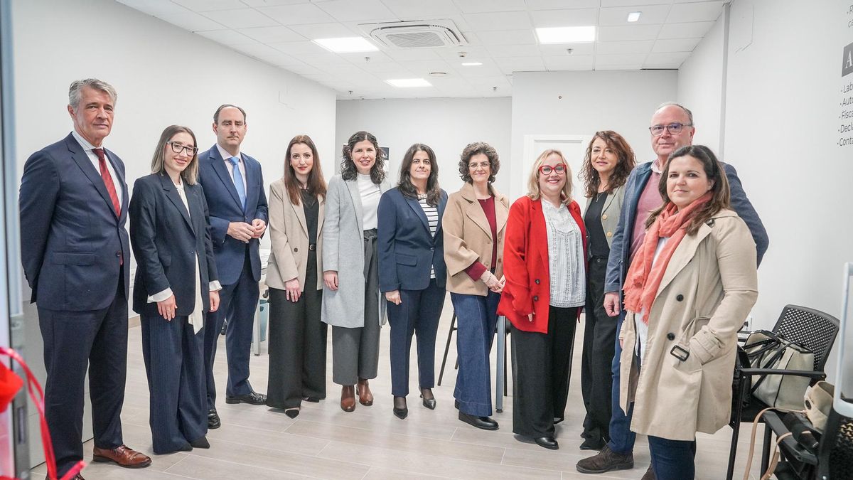 Legal Express abre sus puertas en el CC El Arcángel