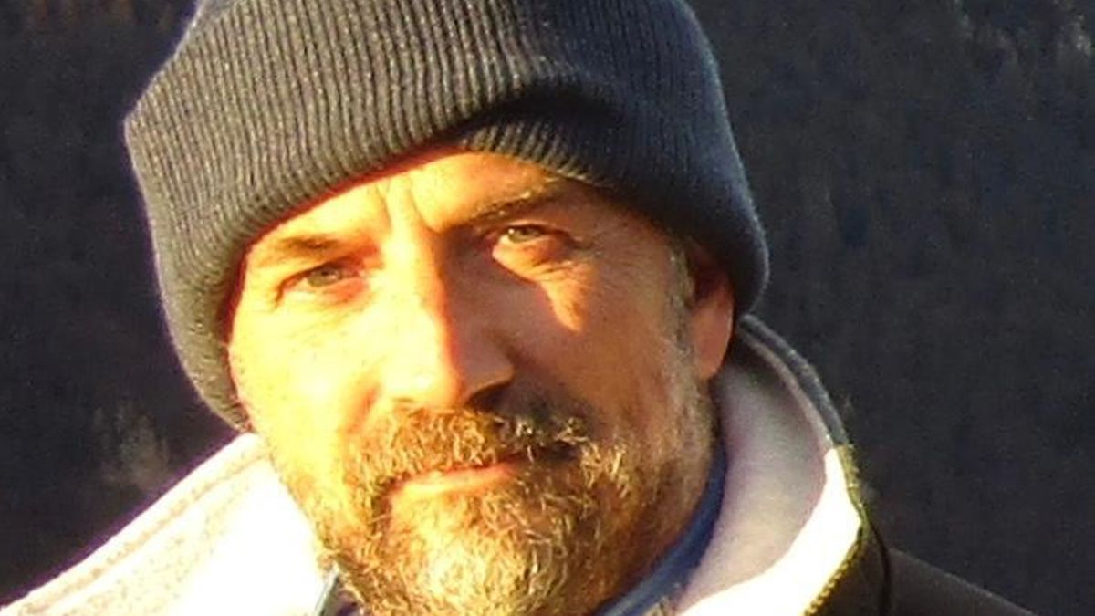 Román Piña, escritor y editor: “A uno lo satisfacen más los libros en los que ha puesto el corazón"