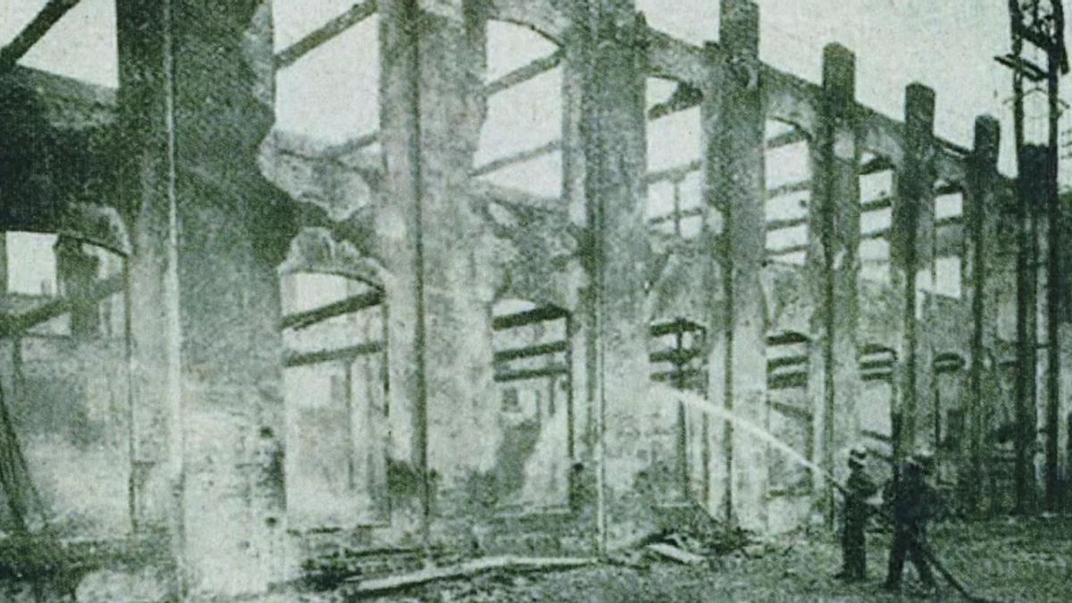 El 5 de febrero de 1911 un incendio destruyó gran parte de las instalaciones del vapor