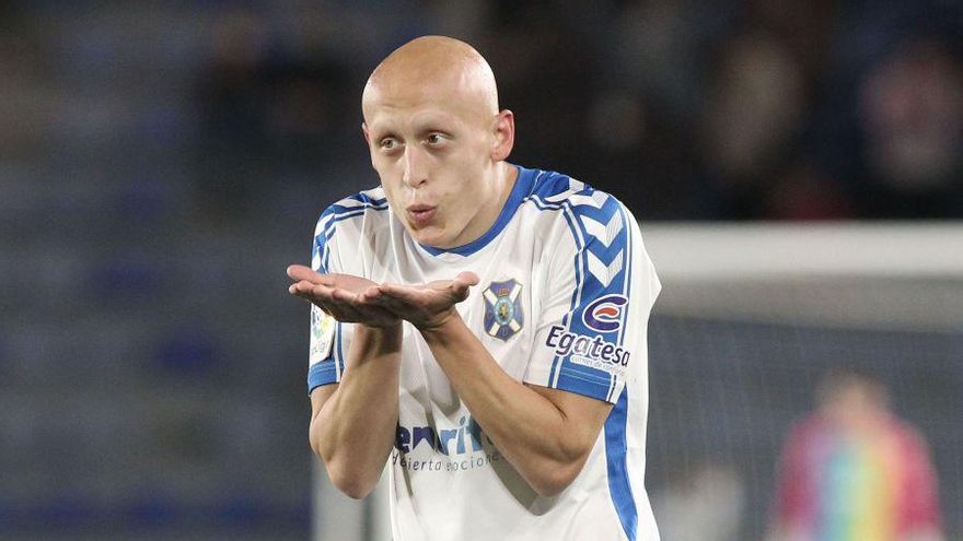 Una goleada al Real Oviedo devuelve al Tenerife a su mejor versión