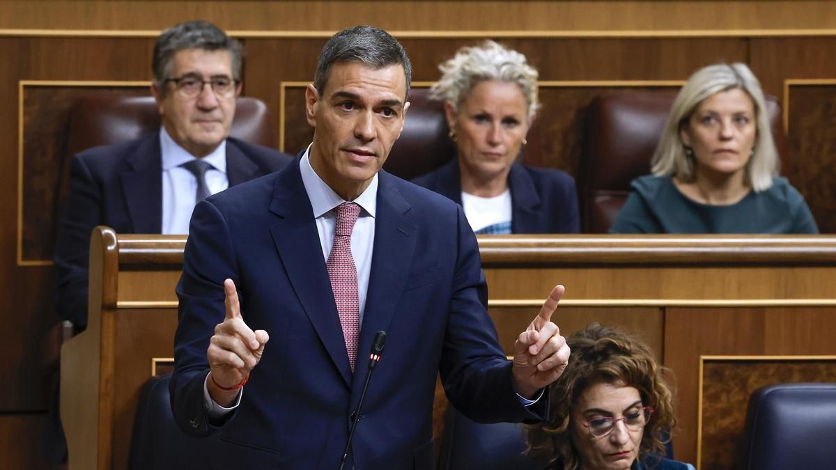 El presidente del Gobierno Pedro Sánchez interviene durante la sesión de control en el Congreso, este miércoles.