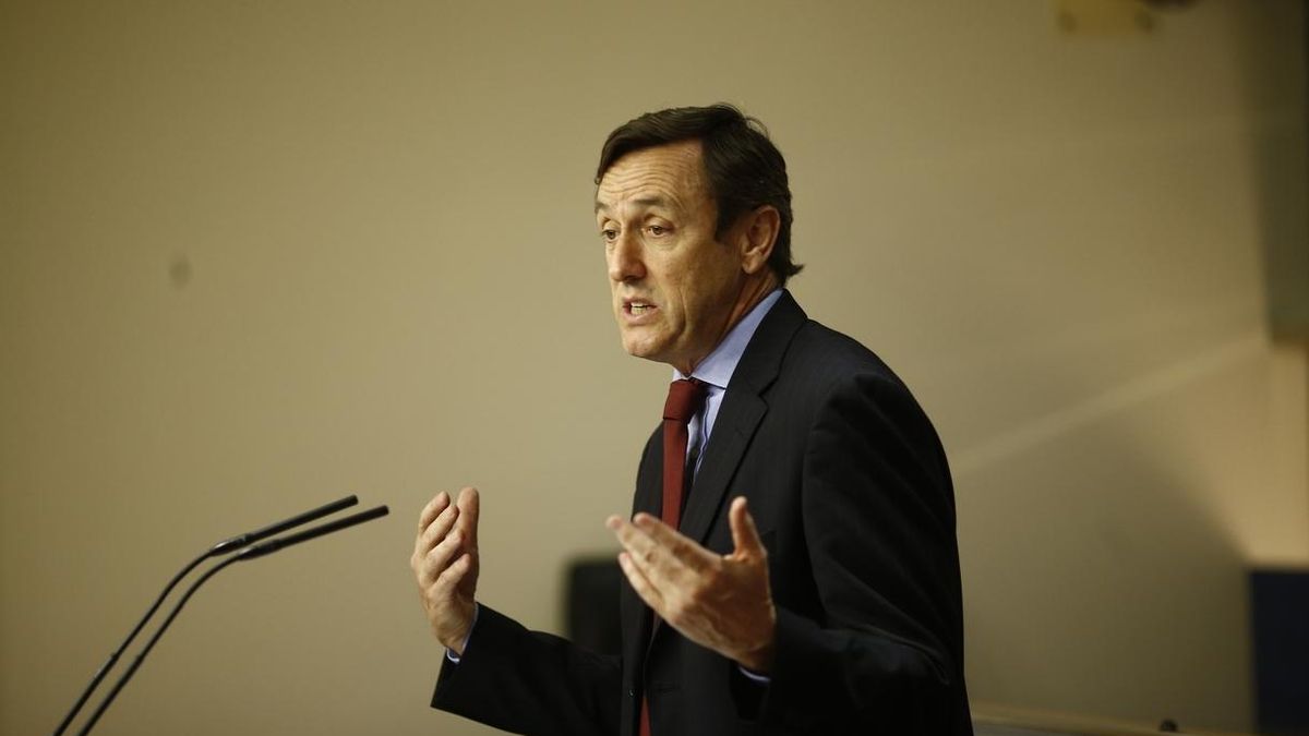 El PP acusa al PSOE de "utilizar" a los muertos del accidente de Angrois con fines "políticos"