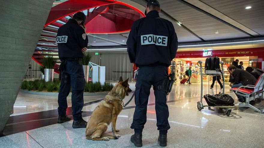 Un policía francés encarcelado por pasar a Marruecos informaciones secretas
