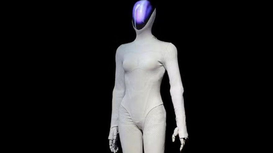 ¿Hasta dónde debe parecerse un robot a un humano? XPeng abre un debate mundial con su modelo femenino 'Iron'