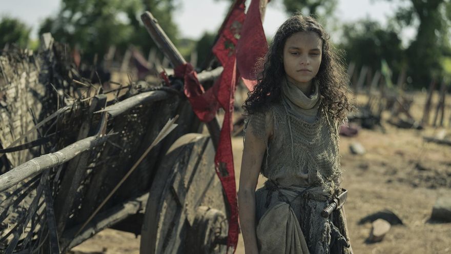 Chloe Lea en el capítulo 5 de 'El caballero de los Siete Reinos'