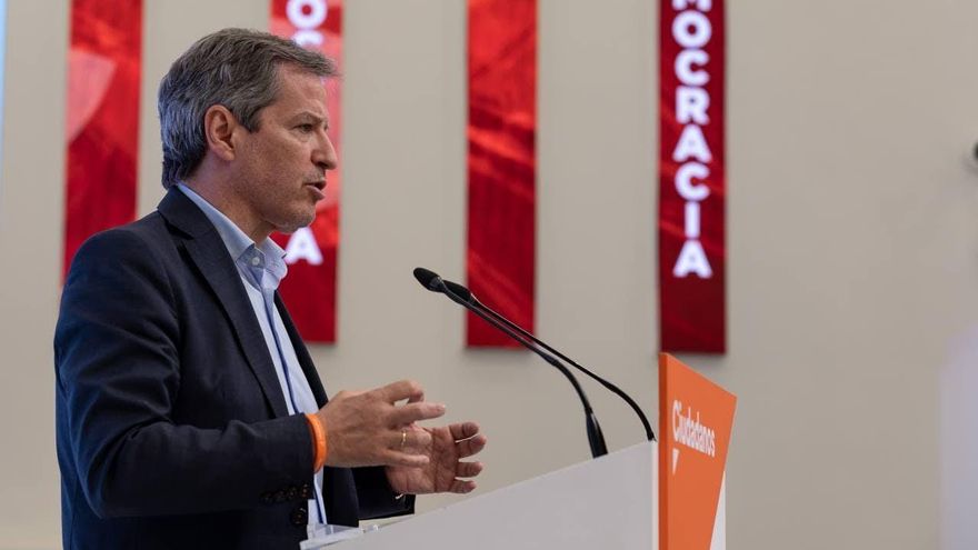 El vicesecretario general de Ciudadanos y portavoz en las Cortes de Aragón, Daniel Pérez Calvo, en una rueda de prensa en la sede de Cs en Madrid.