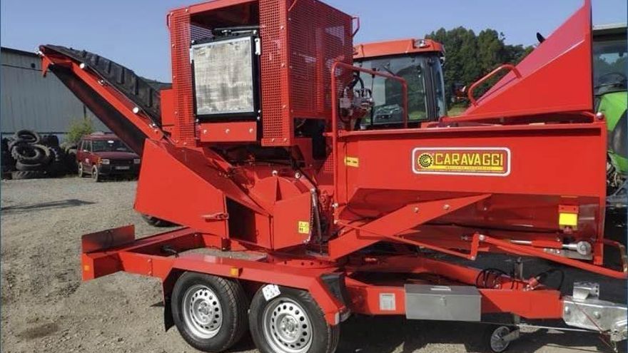 Máquina para compostaje de restos de poda