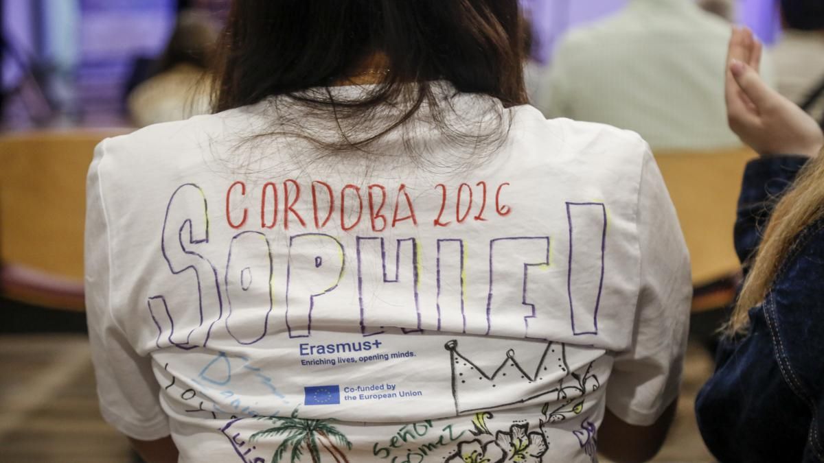 Jóvenes alemanes y españoles se unen para rendir homenaje a los inmigrantes españoles