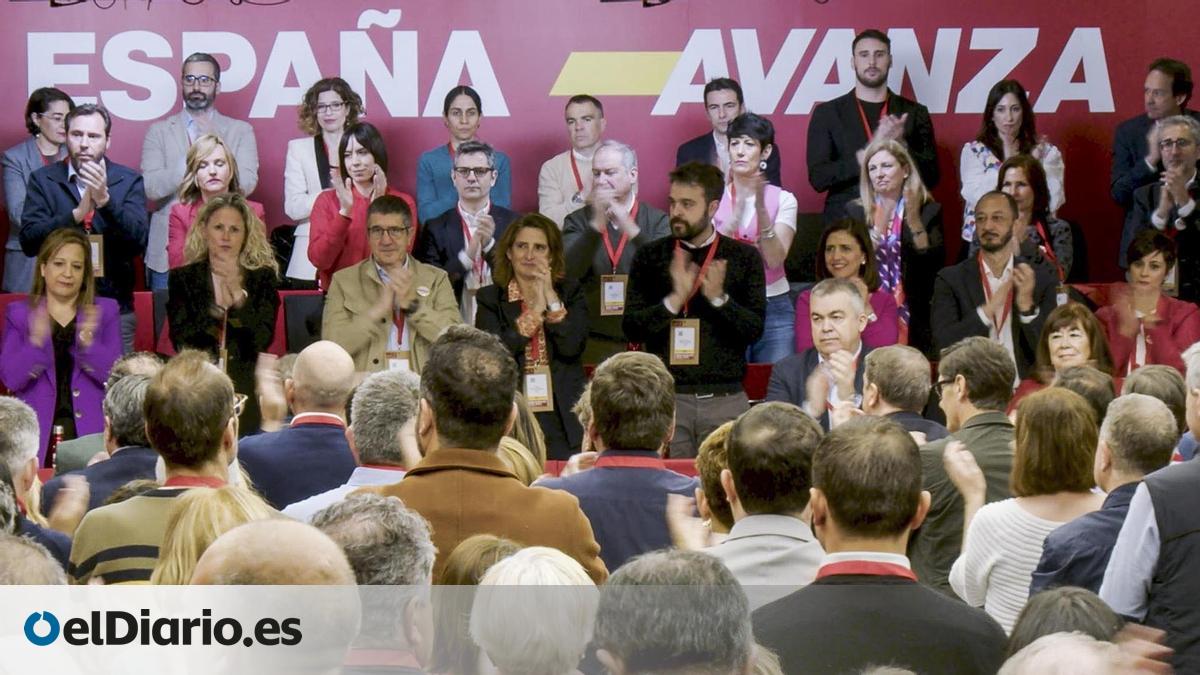 El PSOE se moviliza para pedir a Pedro Sánchez que se quede