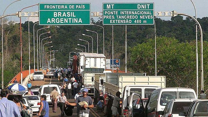 Brasil reabre fronteras terrestres para los argentinos a partir del sábado