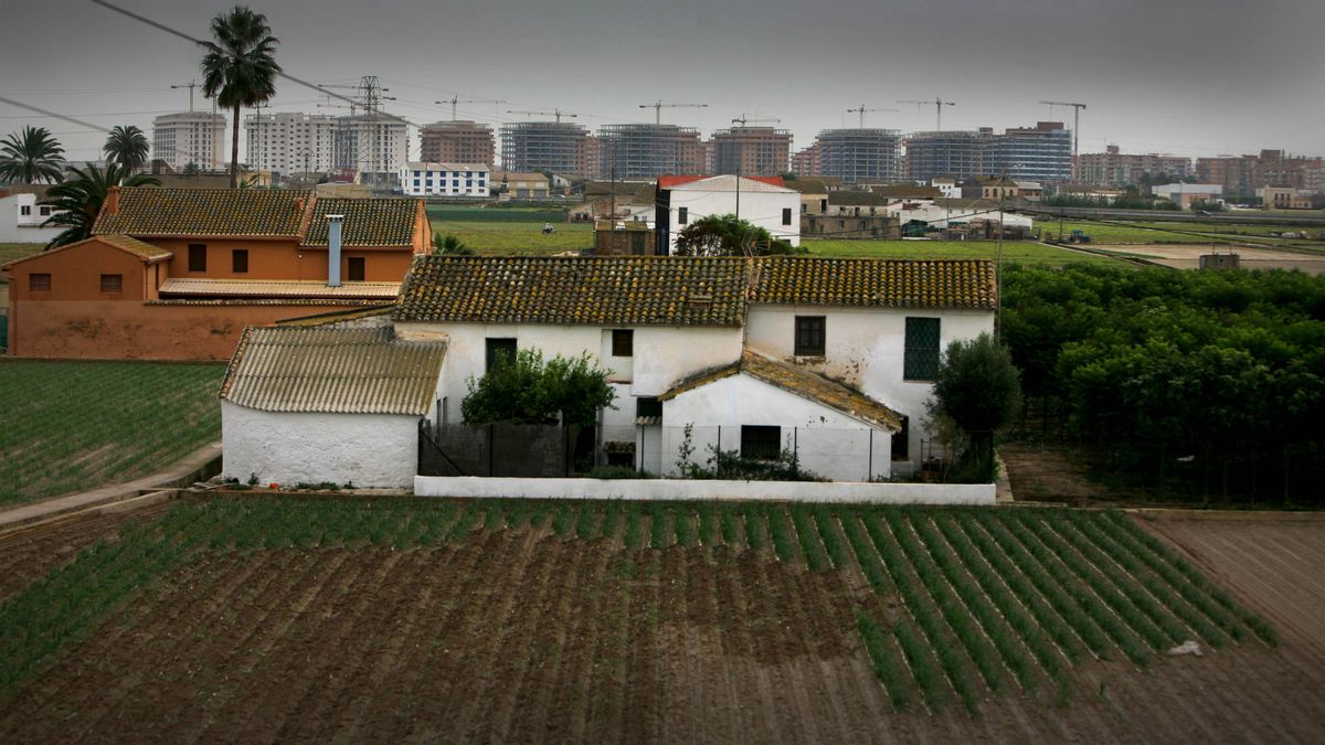 Hotels rurals, aparcaments dissuasius i horts d’oci: el pla del PP per a “revitalitzar” l’horta de València