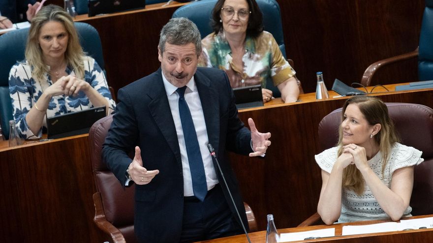 El consejero de Cultura, Turismo y Deporte, Mariano de Paco Serrano, durante un pleno, en la Asamblea de Madrid, a 4 de junio de 2026, en Madrid (España). La Asamblea de Madrid aprueba hoy, con la mayoría absoluta del PP, la Ley de medidas urgentes para el incremento de oferta de vivienda con protección pública en una sesión marcada también por la llegada del Papa León XIV este sábado a la capital en una visita que se prolongará hasta el martes. Fernando Sánchez / Europa Press