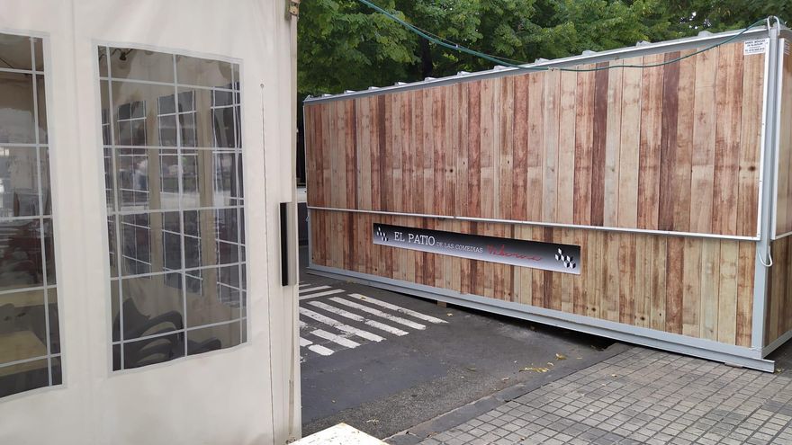 Uno de los módulos que el Ayuntamiento de Pamplona habilitó para los locales del Casco Viejo que no tenían terraza.