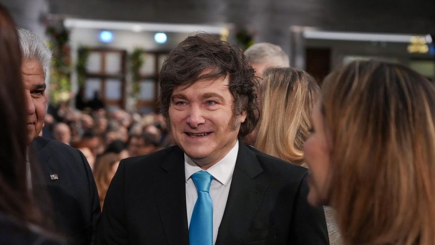 Milei participó de la ceremonia de entrega del Nobel de la Paz, aunque Corina Machado no llegó a tiempo a Oslo