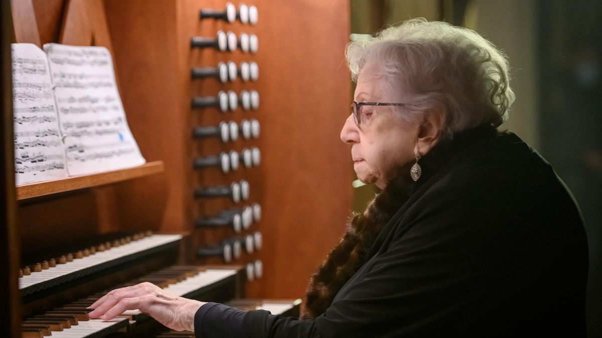 Esta barcelonesa, decana del órgano en España, acaba de cumplir 100 años y sigue ofreciendo conciertos