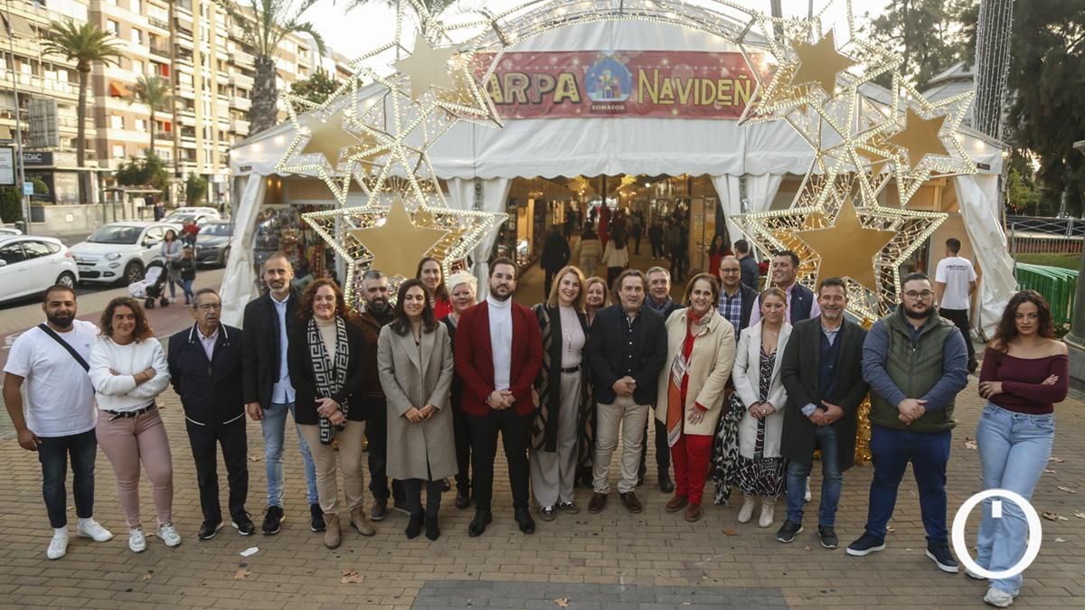 La carpa del comercio ambulante abre sus puertas a la Navidad