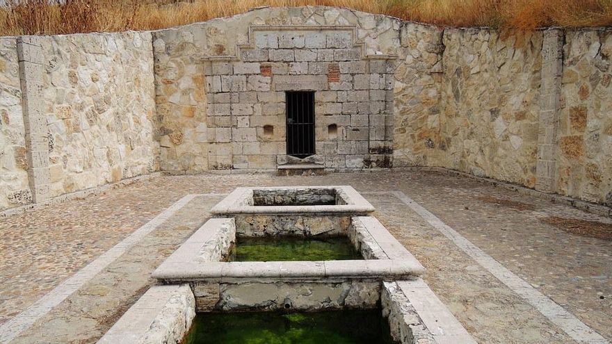 Fuente de la Mora en el municipio de Siete Iglesias de Trabancos (Valladolid)