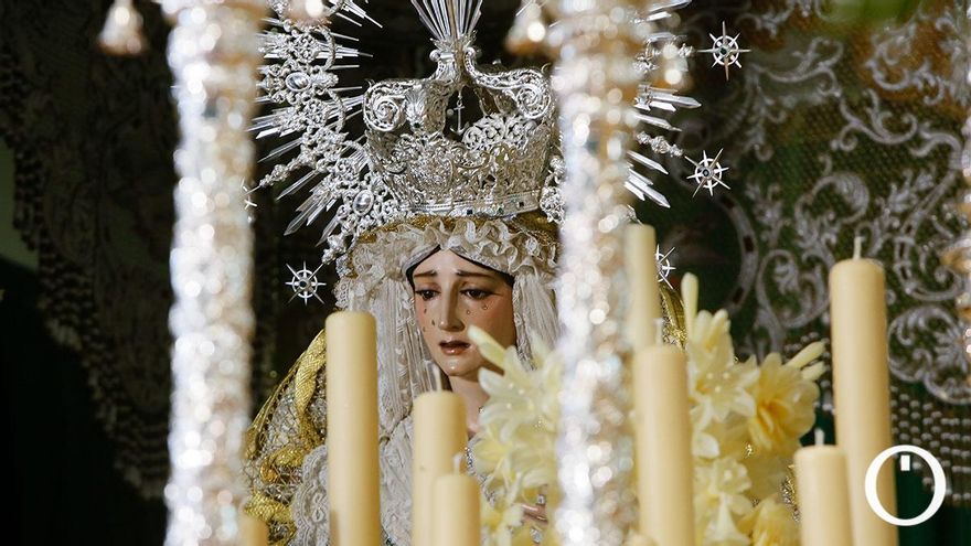 Veneración a Nuestro Padre Jesús de Humildad y Paciencia y Nuestra Señora de Paz y Esperanza