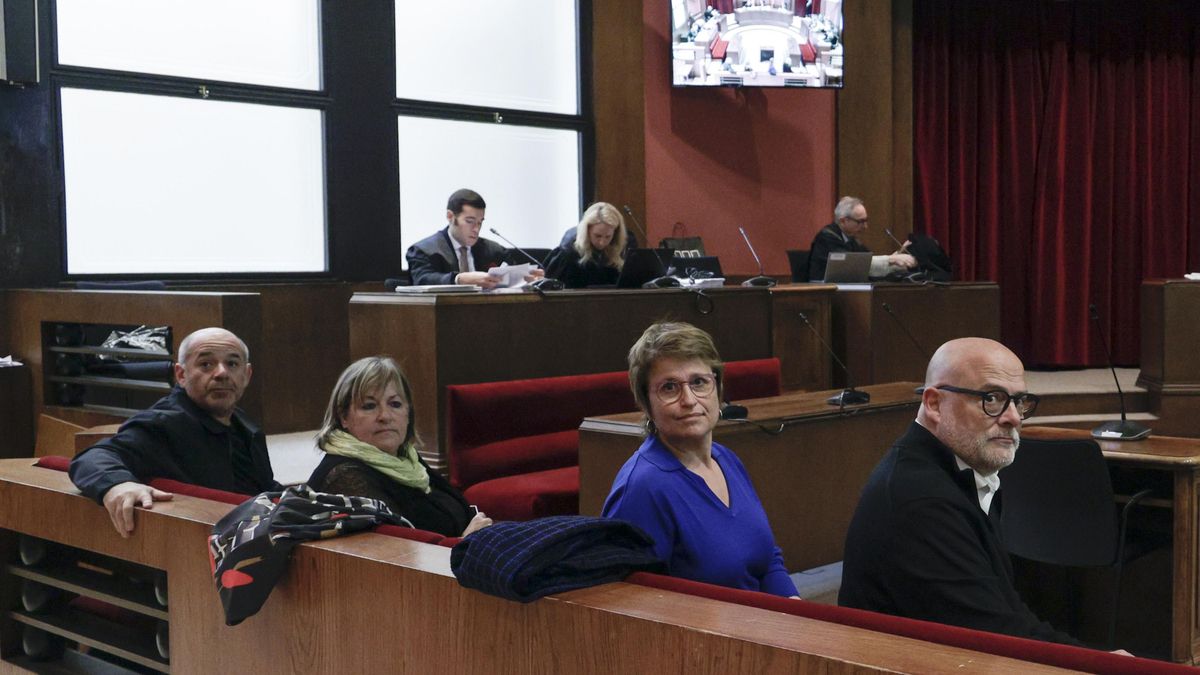 El Supremo amnistía a los miembros de la Mesa del Parlament en 2017 condenados por desobediencia