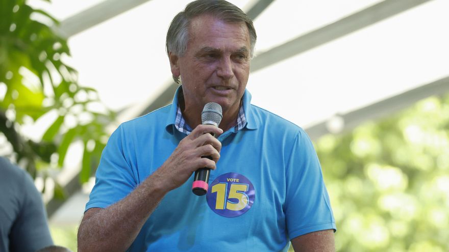 Foto de archivo del expresidente brasileño Jair Bolsonaro (2019-2022), investigado por una supuesta conspiración tras las elecciones que ganó Lula. EFE/ Sebastiao Moreira
