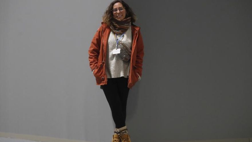 La activista brasileña Paloma Costa durante una entrevista con la Agencia Efe en la sociedad civil no esté apenas presente en esta cumbre durante la tercera jornada de 25 Conferencia de las Partes del Convenio Marco de Naciones Unidas sobre Cambio Climático (COP) bajo el lema "Tiempo de actuar" la Cumbre del Clima.