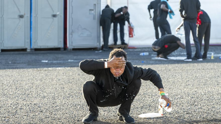 Puerto Naos, el corazón de las llegadas de pateras a Lanzarote que ha visto sobrevivir a más de 2.000 personas