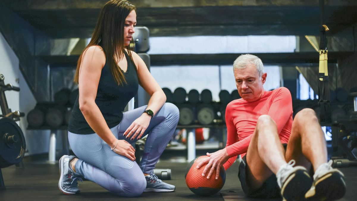 Por qué abandonamos el ejercicio y cómo evitarlo, según una entrenadora: "Tienes toda la intención, pero tu cerebro busca excusas"