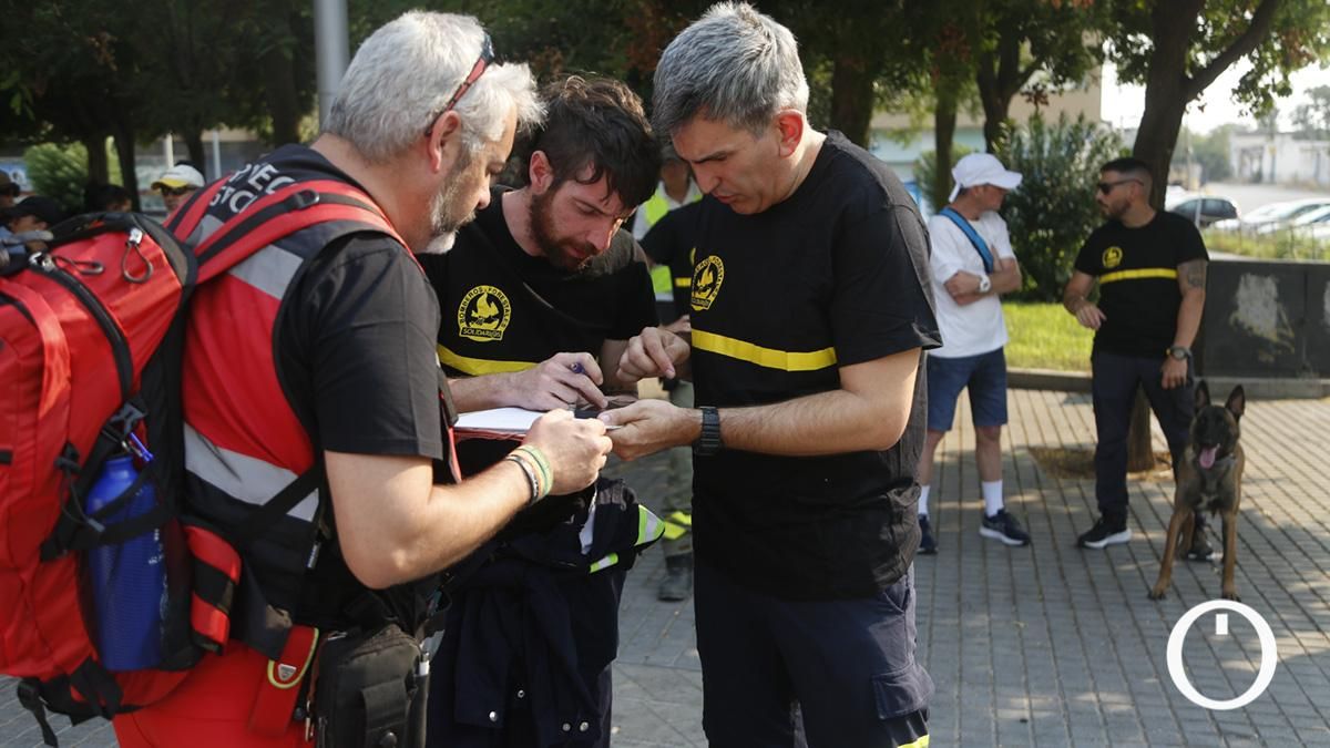 Vecinos y voluntarios organizan una batida de búsqueda para localizar a Enrique Barona