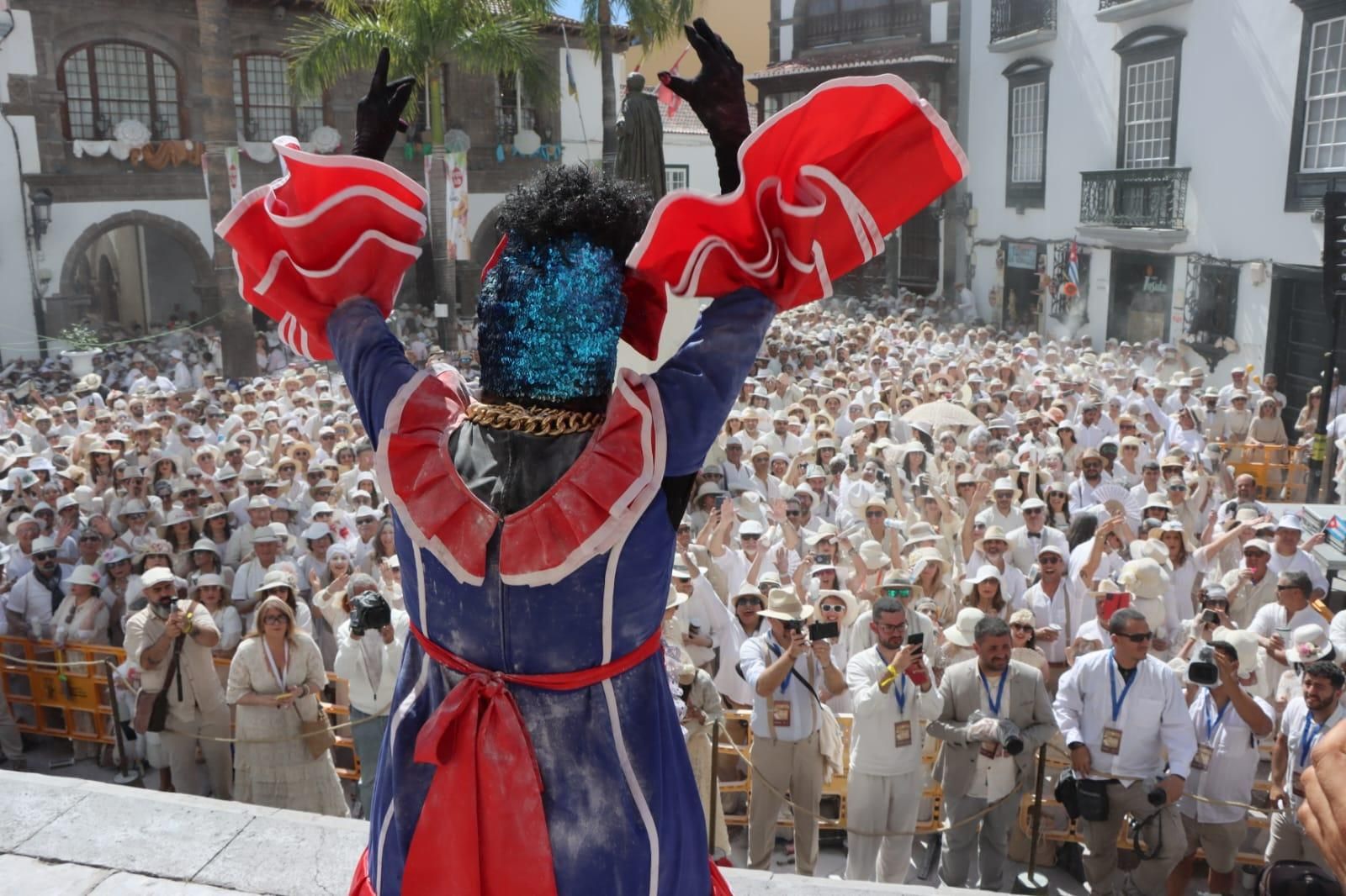 La Negra Tomasa es aclamada en la Plaza de La Habana. JOSÉ AYUT